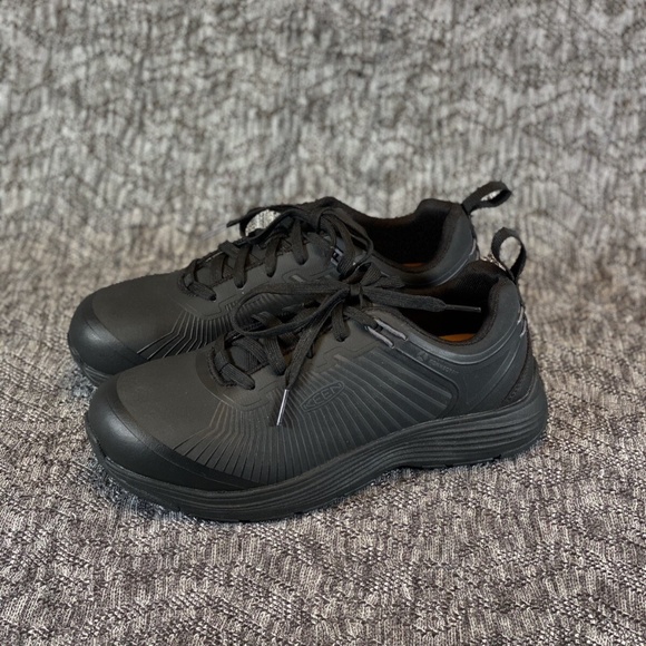 KEEN Utility Saprta XT Work Safety Shoe Women's 9.5 Wide - Picture 2 of 7